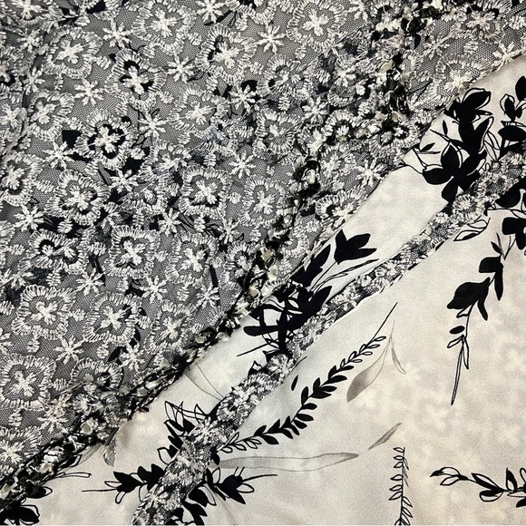 100% Silk Lined Jones New York Jacket w/ Black + White Lace, Japanese Watercolor - Picture 3 of 8